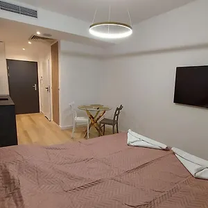 Hotel apartamentowy Plac Wolnosci 6 Bond, Poznań